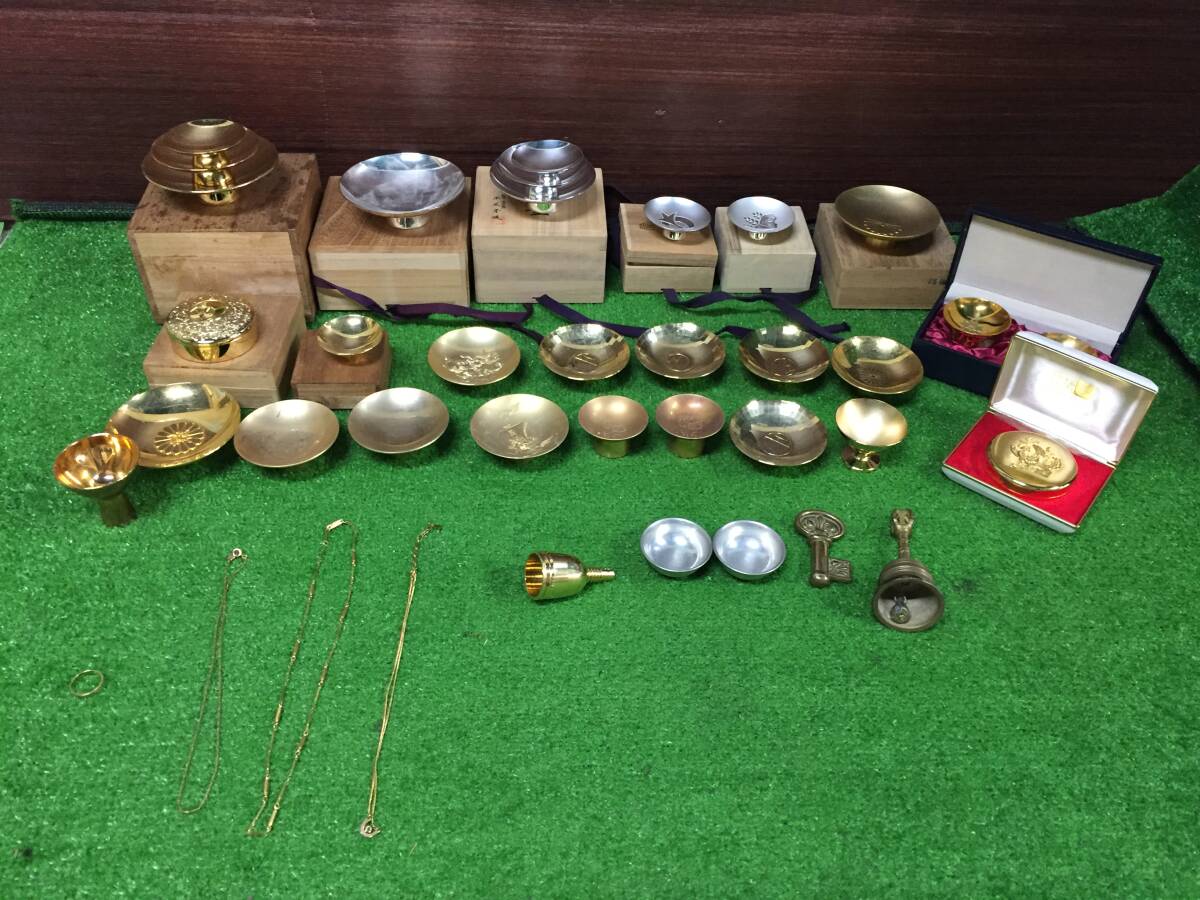 ★金属工芸 純銀 盃！純銀刻印！箱付！★ Amazon.co.jp: 蔵出し出品！！ 純銀製 銀 刻印 御盃 銀杯 約