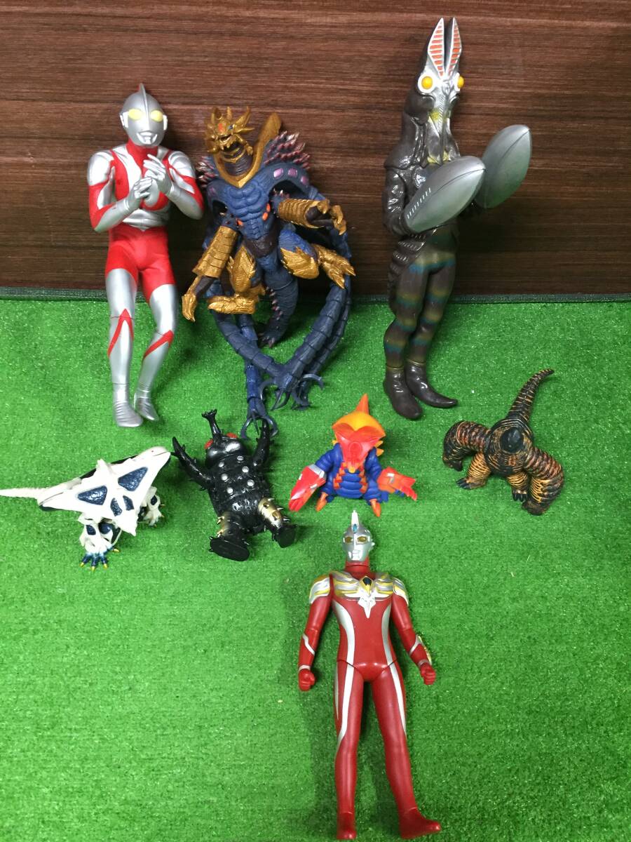 ウルトラマン　怪獣　フィギュア　40体 バンダイ ウルトラマンZ ウルトラ怪獣DX デストルドス (ヒーロー