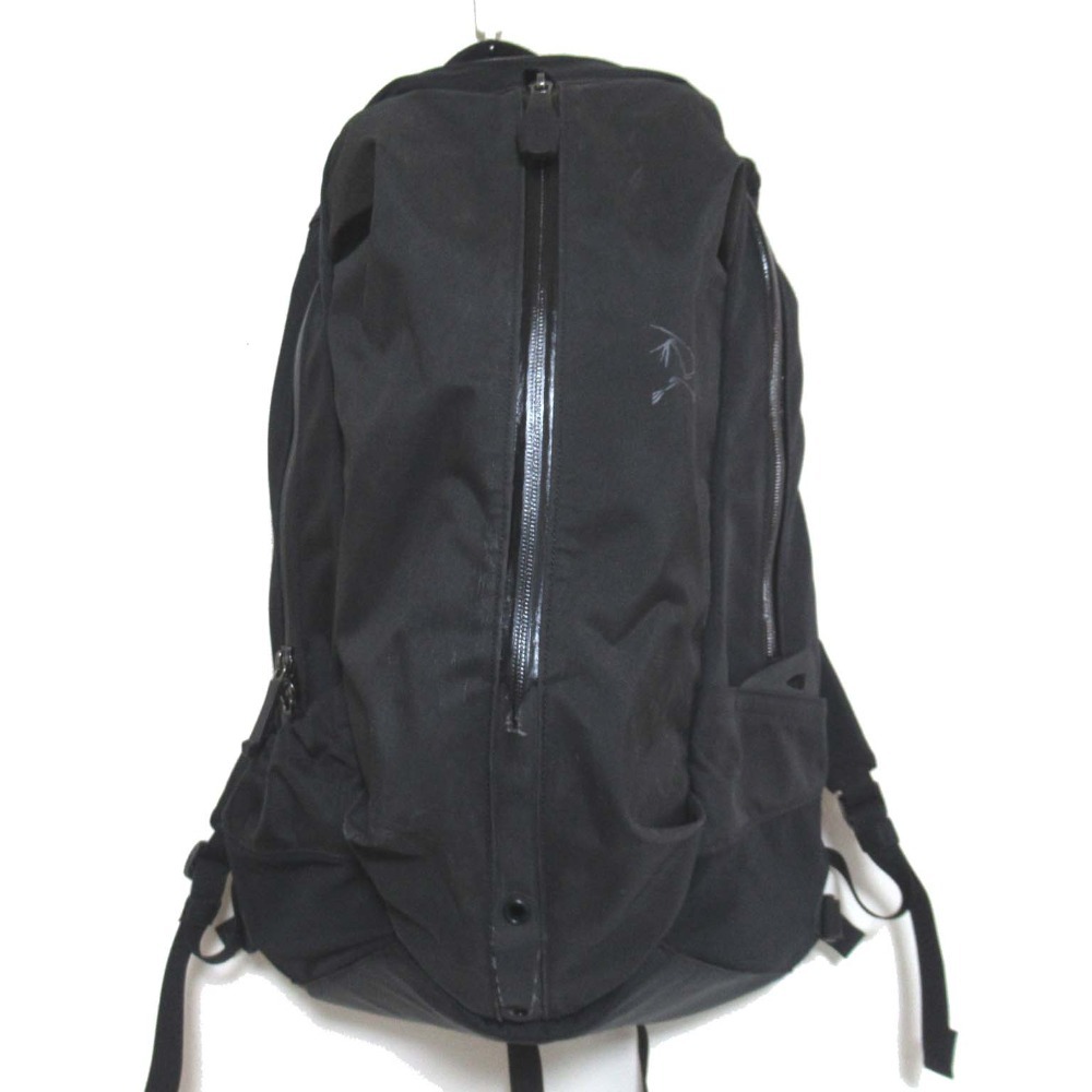 美品 アークテリクス バックパック arro22 廃盤 ブラック アークテリクス バックパック arro22 廃盤 Diablo Red