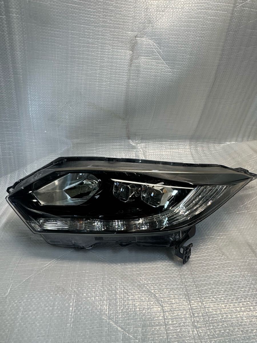ホンダ　ヴェゼル　RV 左ヘッドライト　純正　美品 Yahoo!オークション -「vezel ヘッドライト 左」の落札相場