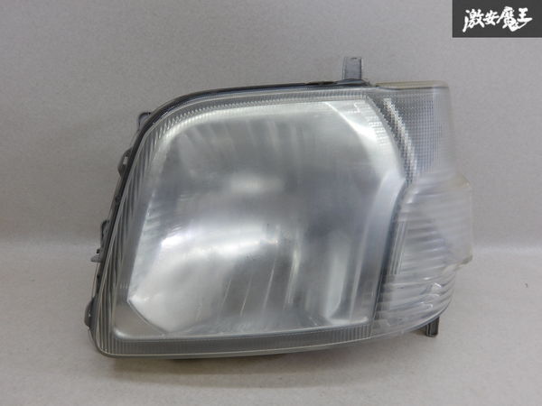 ダイハツ　ハイゼット　S331V 純正　右　ヘッドライト81130-B5170 ハイゼット 3BD-S331V 右ヘッドランプ W19 81130-B5170 : YRC