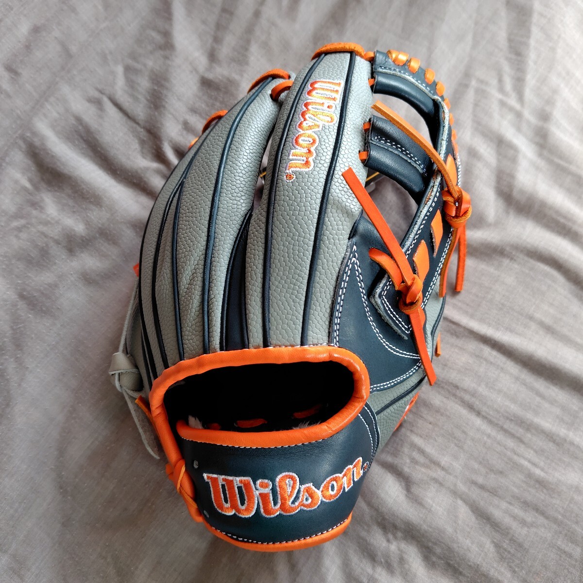Wilson A1000 グローブ　新品未使用 楽天市場】wilson a1000の通販