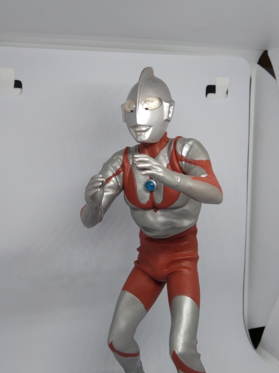 ウルトラマン　フィギュア　中古品15体 ウルトラマン フィギュア 中古品15体 Amazon.co.jp: TAMASHII