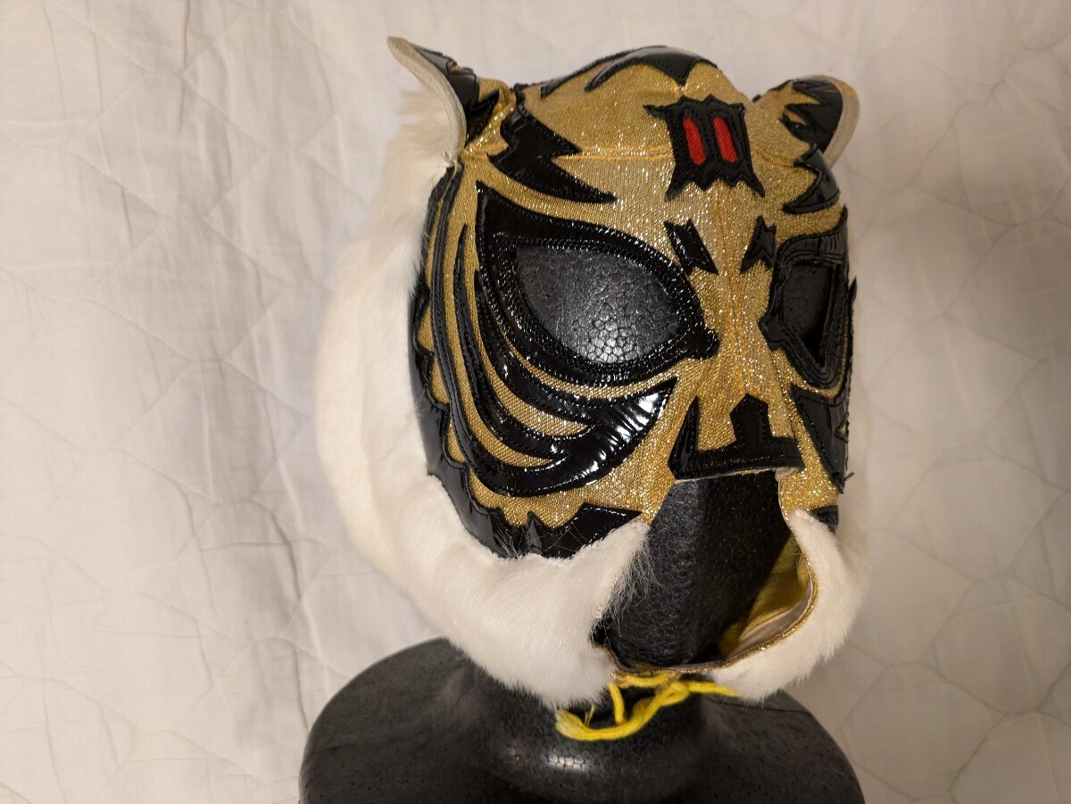 初代タイガーマスクDX マスク2個付き　未開封 初代タイガーマスクDX マスク2個付き 未開封 初代タイガーマスク