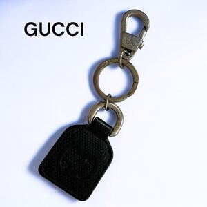 GUCCI Gucci GG тисненый кожаный брелок черный черный натуральная кожа красивый брелок сумка шарм унисекс длина 15 см Шарм