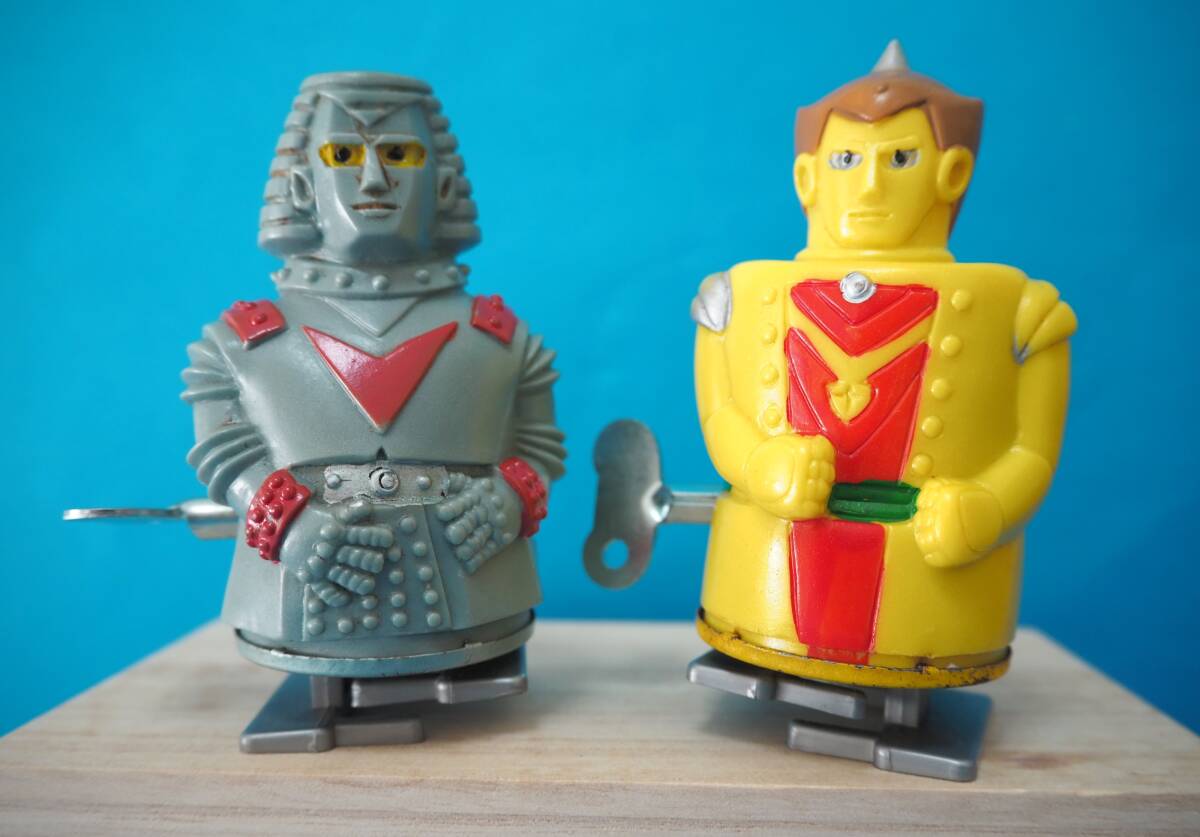 【匿名配送】ジャイアントロボ　GR-3 ソフビ Yahoo!オークション - ジャイアントロボ3個セット ジャイアント