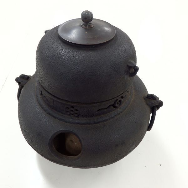 茶釜 茶道 骨董 アンティーク お値下げしました❗️茶道 風炉釜 鬼面小・鉄瓶 茶釜 骨董品