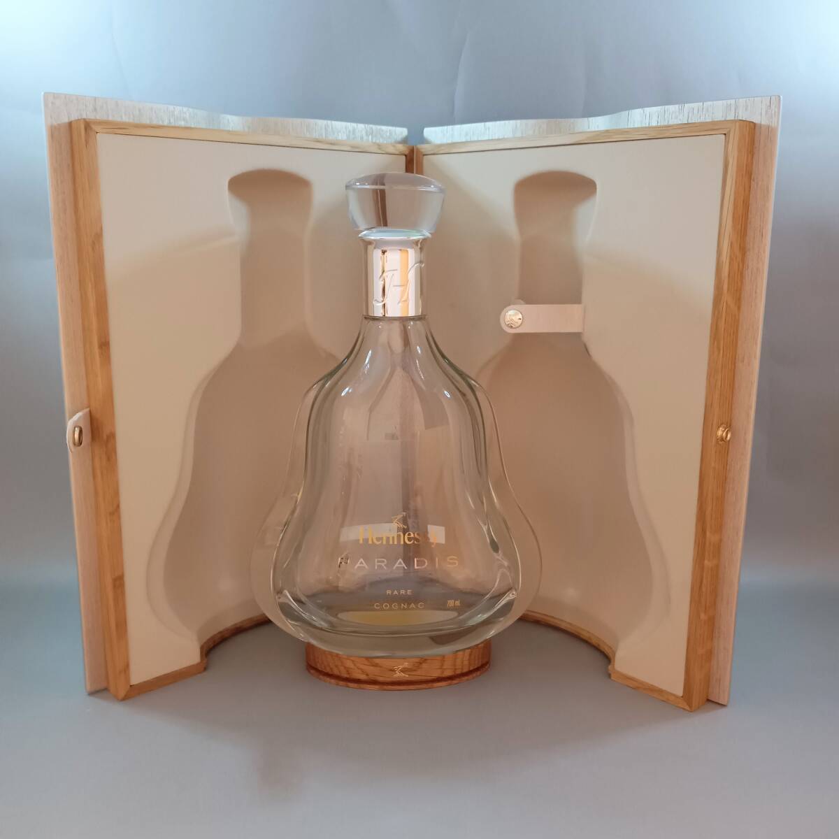 Hennessy PARADIS 空瓶　空箱　　未洗浄 2025年最新】ヘネシー パラディ 空瓶の人気アイテム - メルカリ