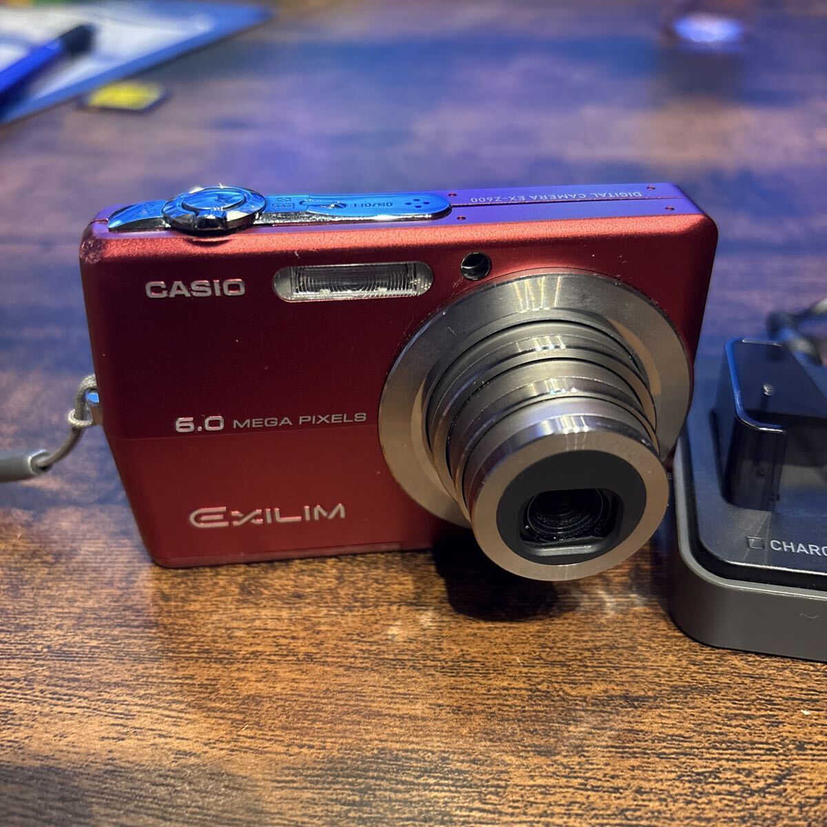【希少品】CASIO EXILIM ZOOM EX-Z600 レッド 動作品 希少品】CASIO EXILIM ZOOM EX-Z600 レッド 動作品