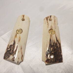 入手困難 実銃メーカーAJAX 製 コルトガバメント用 本物スタッグホーン グリップ 美品