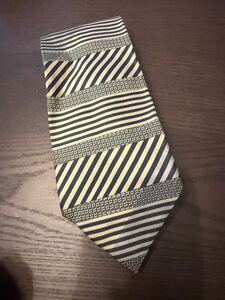 美品★ネクタイ レノマ renoma paris モノトーン ストライプ柄 ボーダー柄 シルク100% ヴィンテージ 白黒