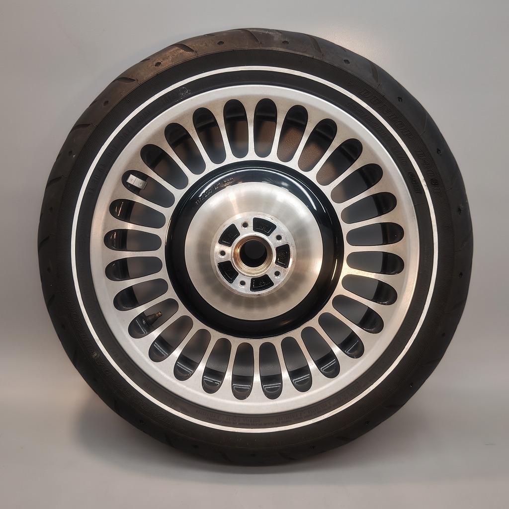 ハーレー　オプションホイール　17inch Amazon | Smadmoto 17x4.5 チューブレスリアホイールリム 36