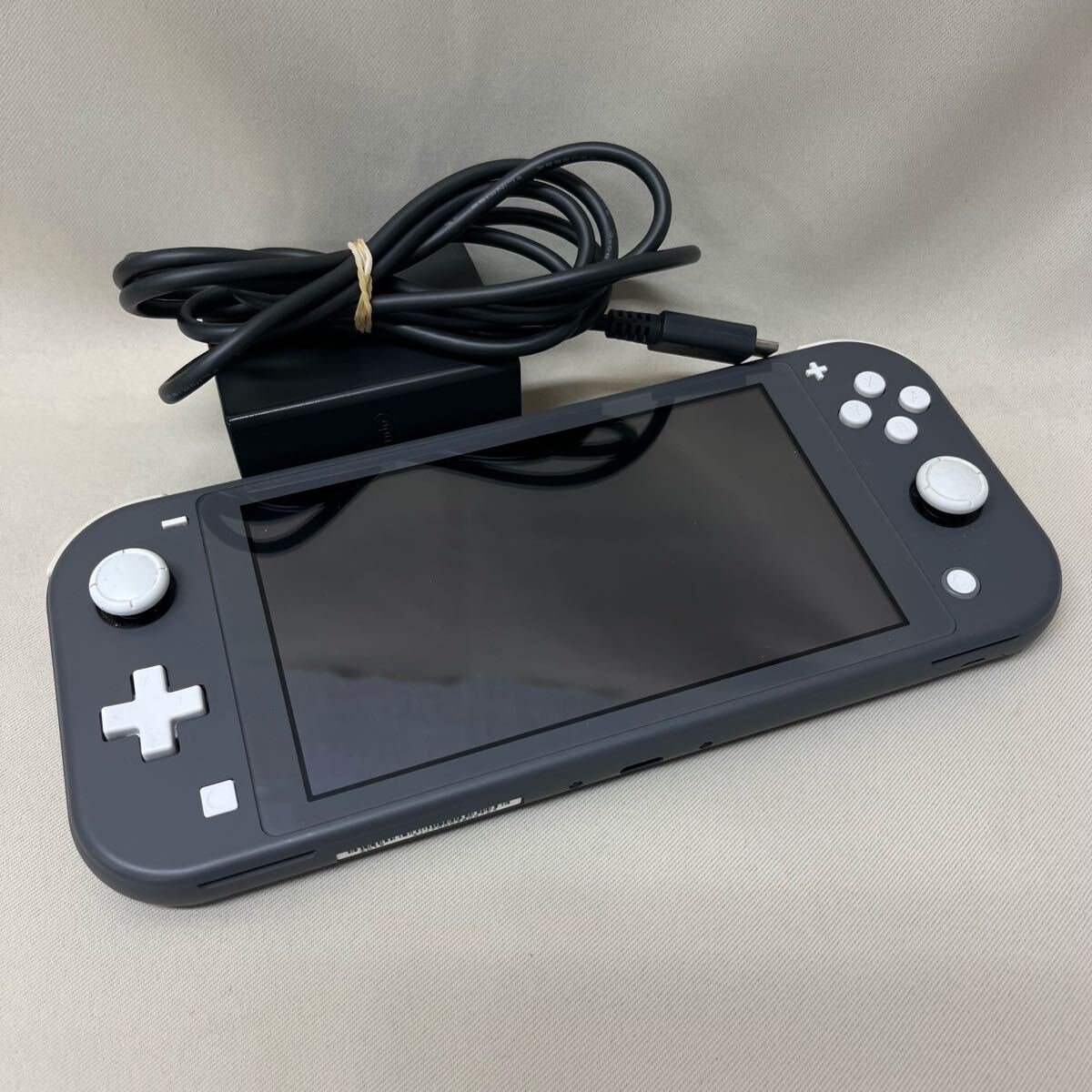 Switchライト BLACK ほぼ未使用 Nintendo Switch 【あすつく、土日、祝日発送、店舗受取可】中古
