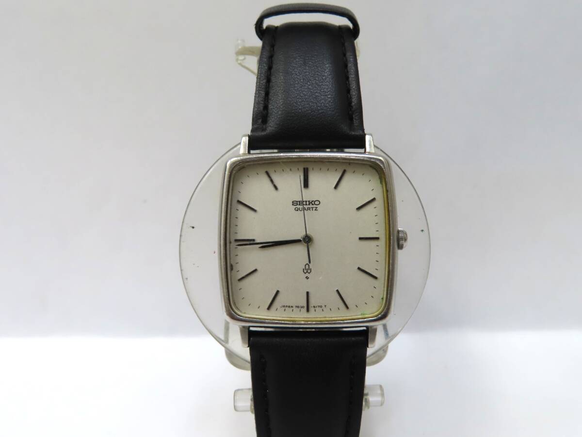 SEIKO セイコー シャリオ　スクエア　稼働品　クォーツ 腕時計 ホワイト SEIKO セイコー シャリオ スクエア 稼働品 クォーツ 腕時計