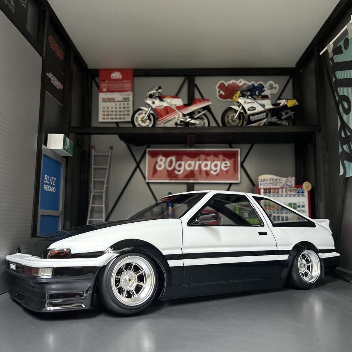 AE86 トレノ後期　4AG エンジン付き ラジコンボディ　ホイール付き AE86 トレノ後期 4AG エンジン付き ラジコンボディ ホイール付き