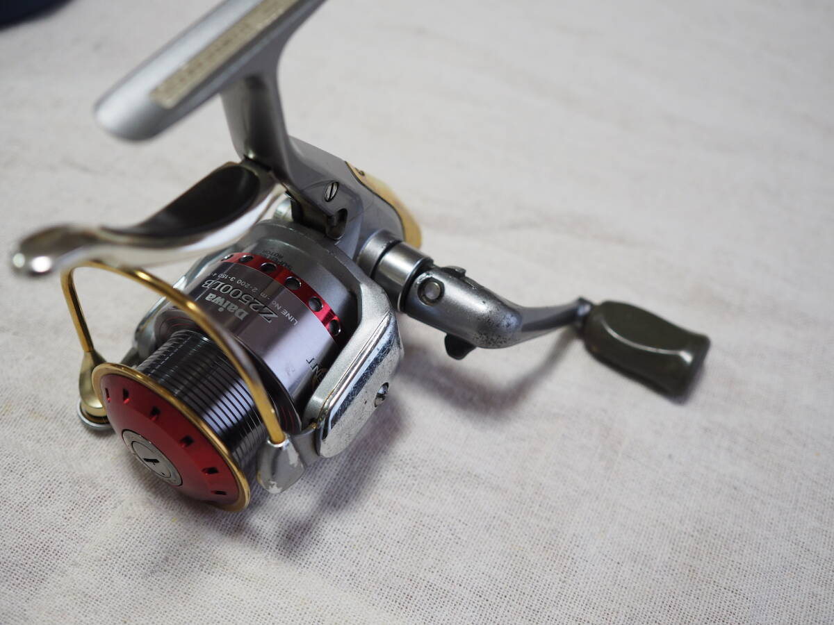 ダイワ 希少 トーナメントZ 1500C 美品 日本製 ダイワ トーナメント Z 1500C/H036M スピニングリール : 釣king - 通販