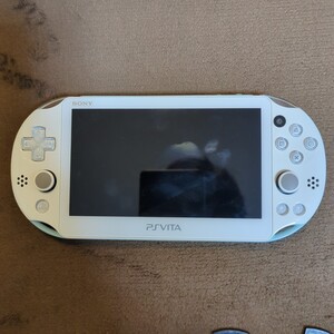 PlayStation Vita本体 Wi-Fiモデル(PCH-2000 ZA14 ライトブルー・ホワイト) ドラクエヒーローズ2 パワプロ2013 メモリーカード8GB