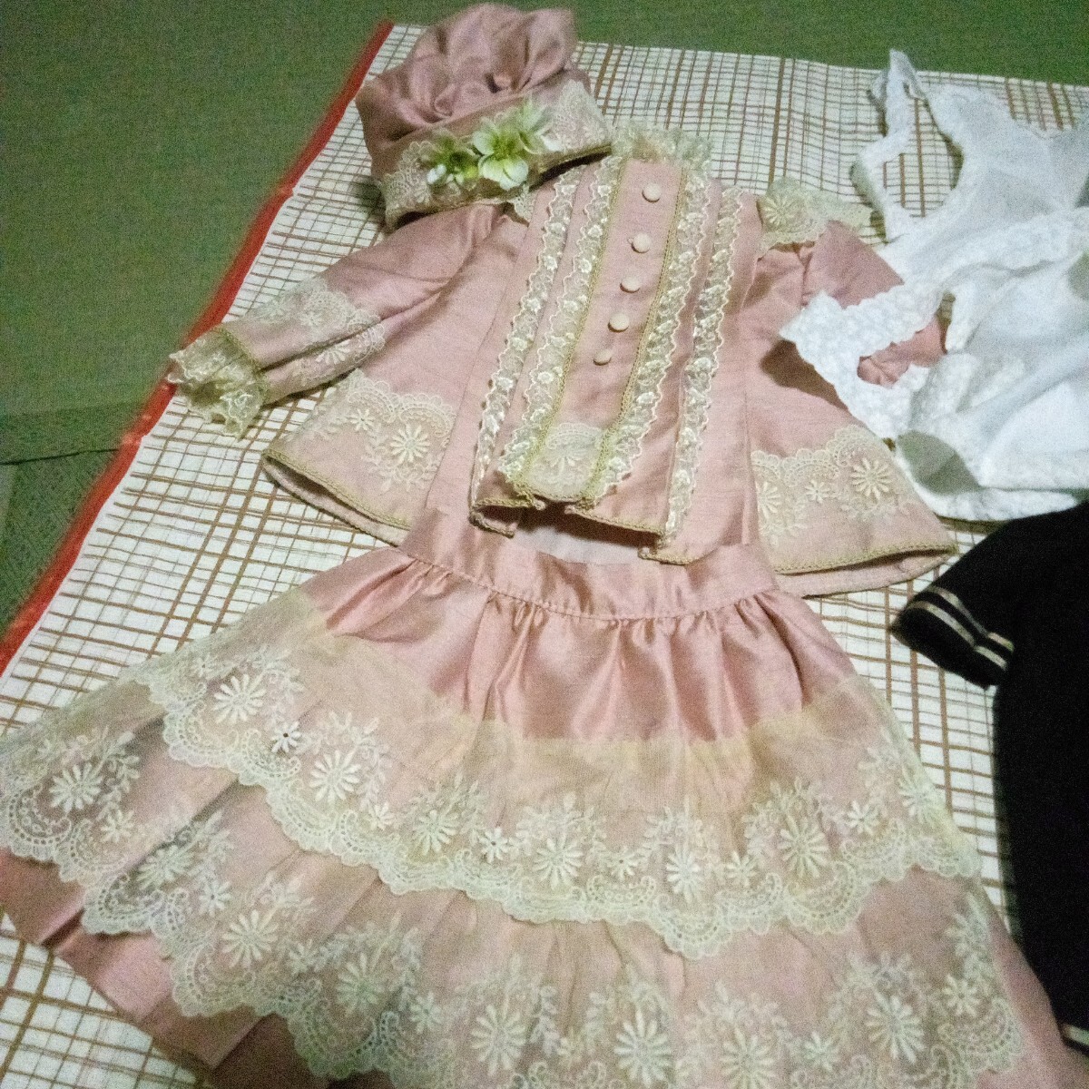 68センチアンティークドール用ドレス アイボリー フリル付きドレスとベール 68センチアンティークドール用のドレス 68センチアンティーク