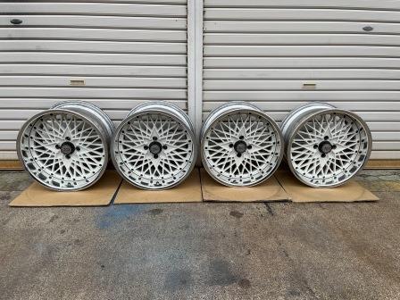 ［中古品］メッシュホイール4本セット 16インチ　タイヤほぼ新品付 2025年最新】Yahoo!オークション -メッシュホイール 4穴の中古品