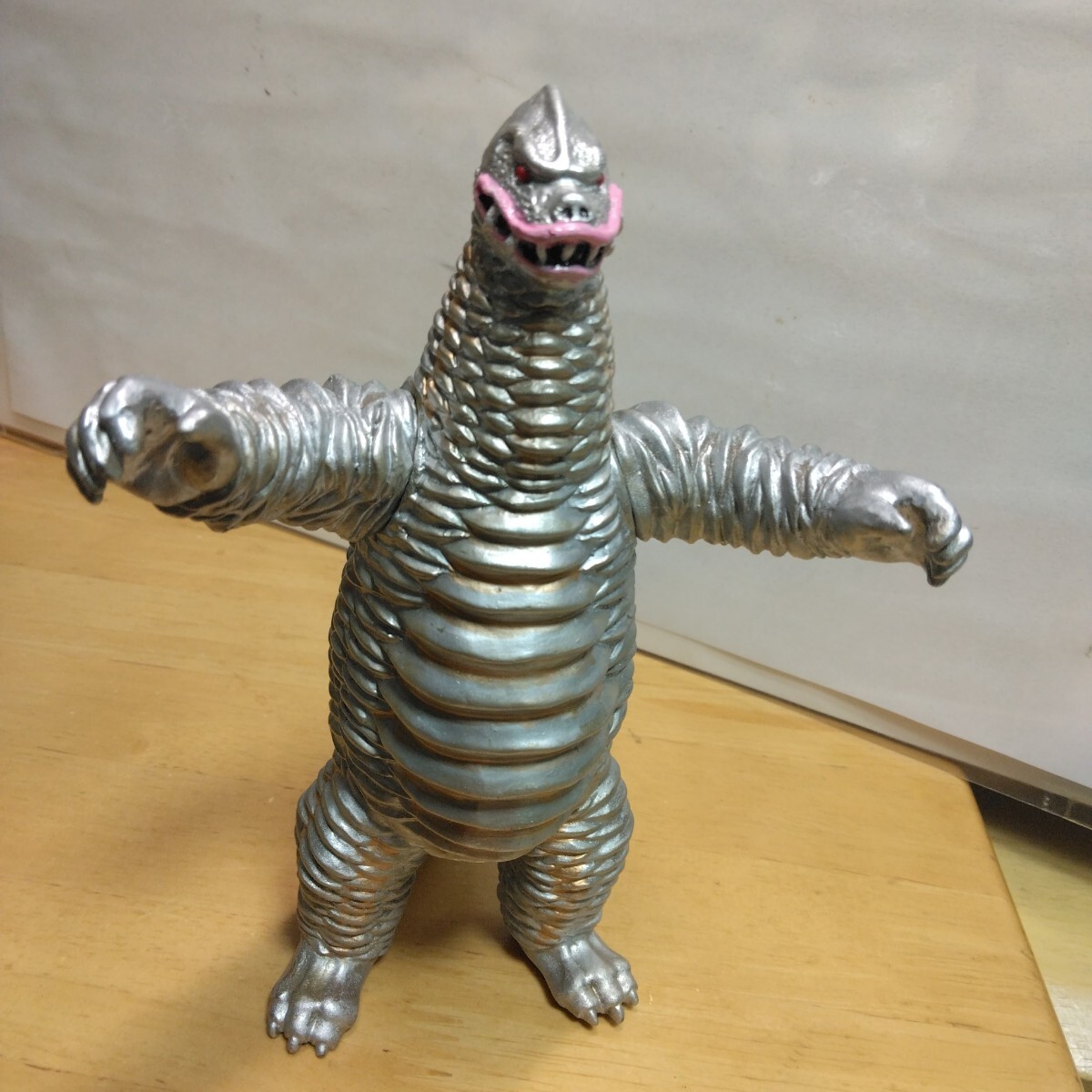 ギガス＆ドラコ＆レッドキング（ブルマァク復刻）ソフビフィギュア未開封３体セット 2025年最新】ブルマァク レッドキングの人気アイテム - メルカリ