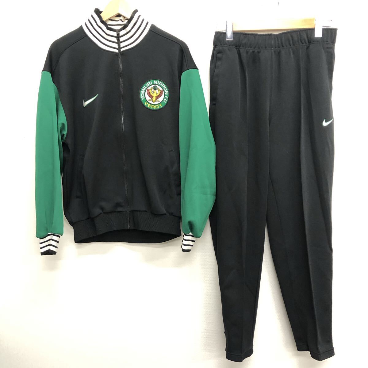 ヴェルディ川崎　読売ヴェルディ ナイロンジャケット Oサイズ　選手支給品　正規品 ヴェルディ川崎 読売ヴェルディ ナイロンジャケット Oサイズ