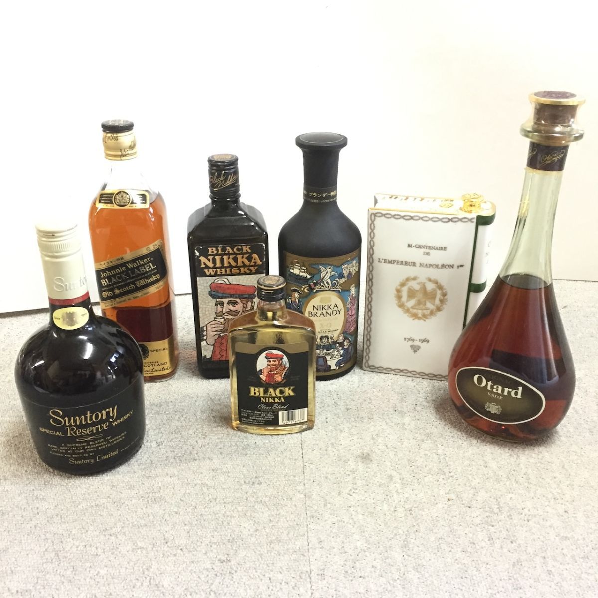 クラシックウイスキー XO表記あり希少古酒まとめ売り Amazon.co.jp: ヘネシーXO 40° 700ml 古酒 金キャップ : 食品