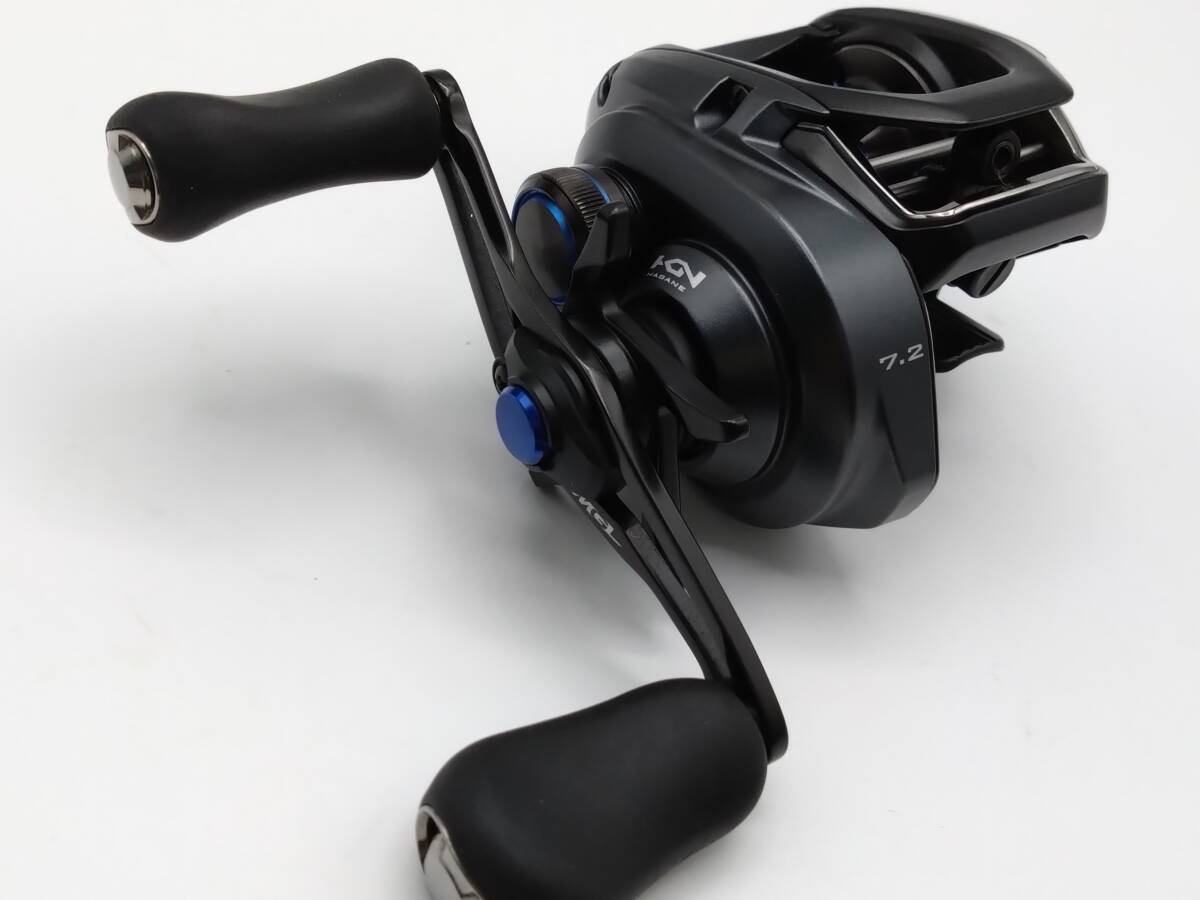 シマノ SLX MGL 右　美品 SHIMANO シマノ 19 SLX MGL 70HG 右 ベイトリール 04048 箱付