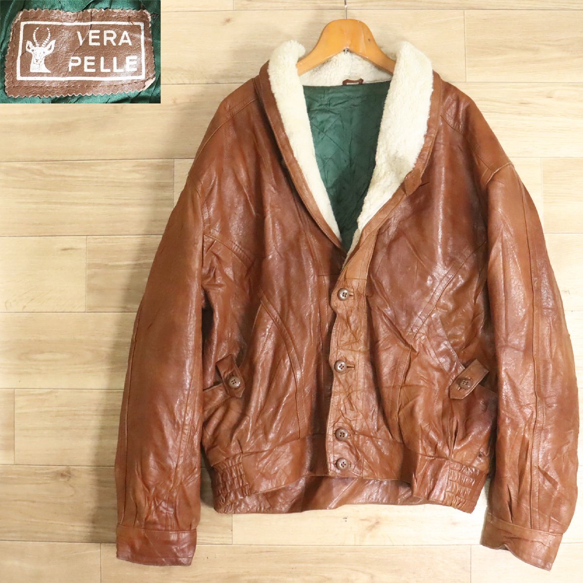 イタリア製 ボア襟 レザージャケット 黒 短丈 VERA PELLEヴィンテージ イタリア製 ボア襟 レザージャケット 黒 短丈 VERA PELLEヴィンテージ