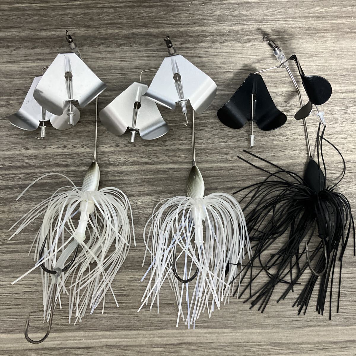 バス釣り引退　新品未使用スピナーベイト　Heart Breaker 12個セット バス釣り引退 新品未使用スピナーベイト Heart Breaker 12個