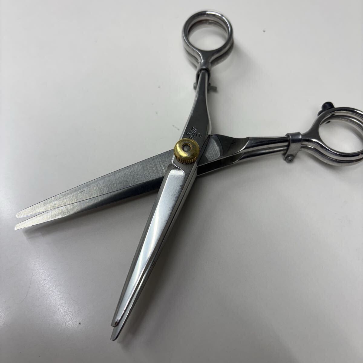 神田文一商店 鋏 シザー 理容美容 3+1セット売 神田文一商店 鋏 シザー 理容美容 3+1セット売 2025年最新】