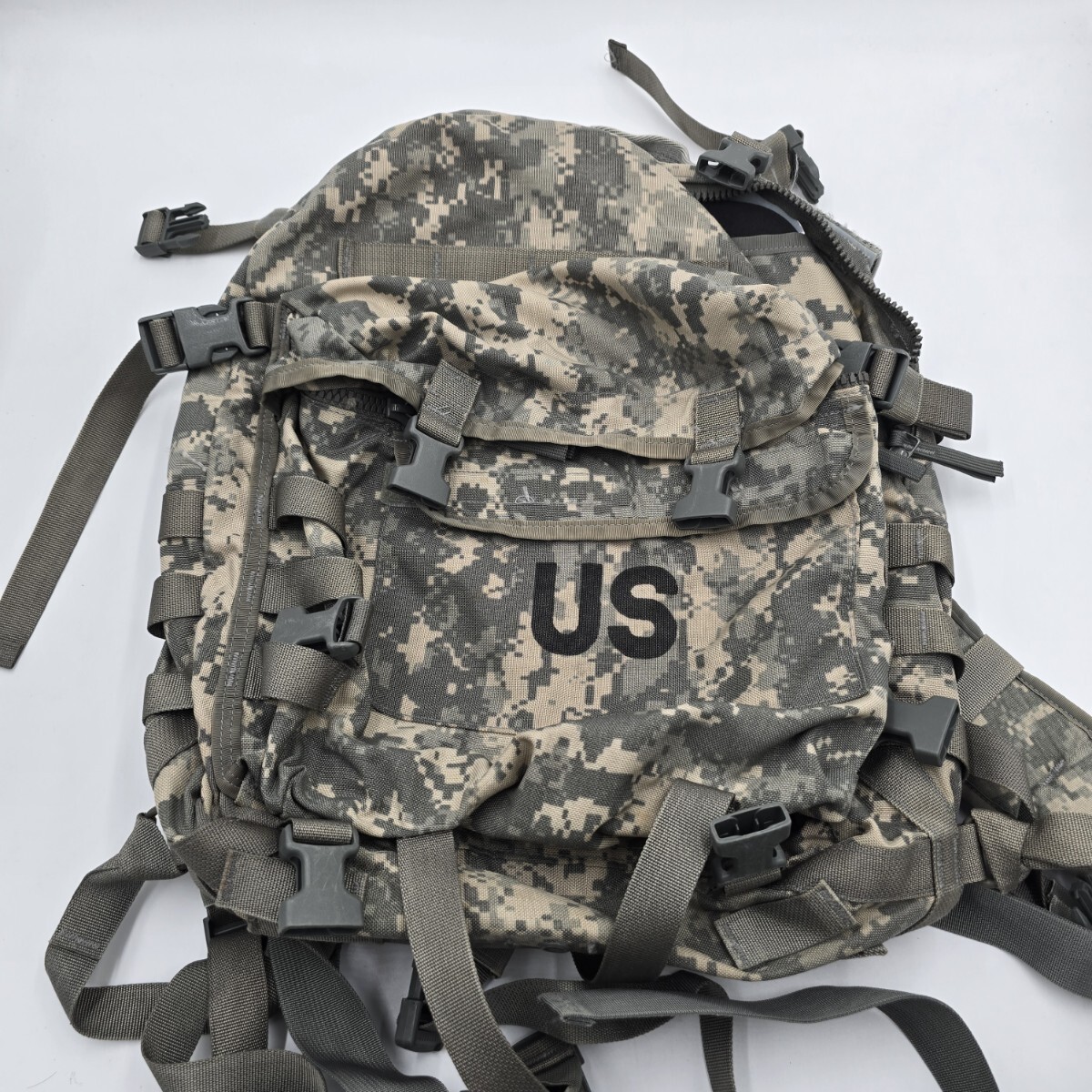 US ARMYライトウェイト3Cカラー　ロードキャリング　アサルト　　バック中古 US ARMYライトウェイト3Cカラー ロードキャリング アサルト