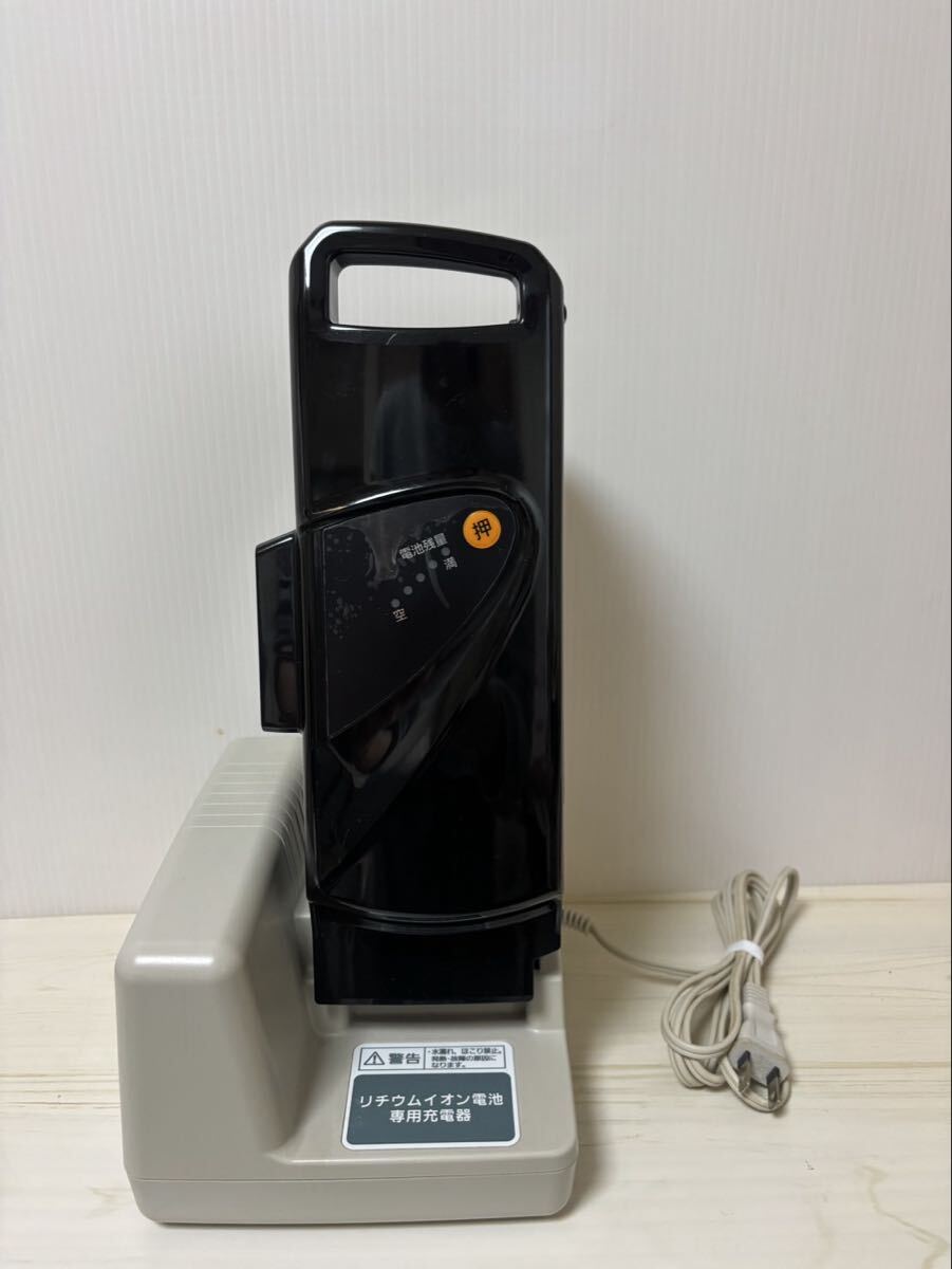 パナソニック 電動自転車　中古　充電器　NKJ074Z 2個 パナソニック 電動自転車 中古 充電器 NKJ074Z 2個 電動自転車