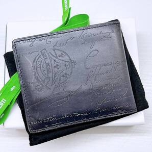 Berluti ベルルッティ マコレ スクリットレザー コンパクトウォレット 二つ折り財布 札入れ MAKORE_NEO-JOUR-V2