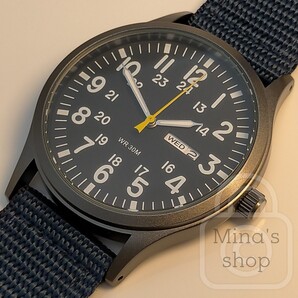 《期間特価1000円引き中!!》原点回帰/無駄を削ぎ落し機能美を追究【デイデイト機能/新品】ミリタリー 黒文字盤/エアフォースブルーバンド