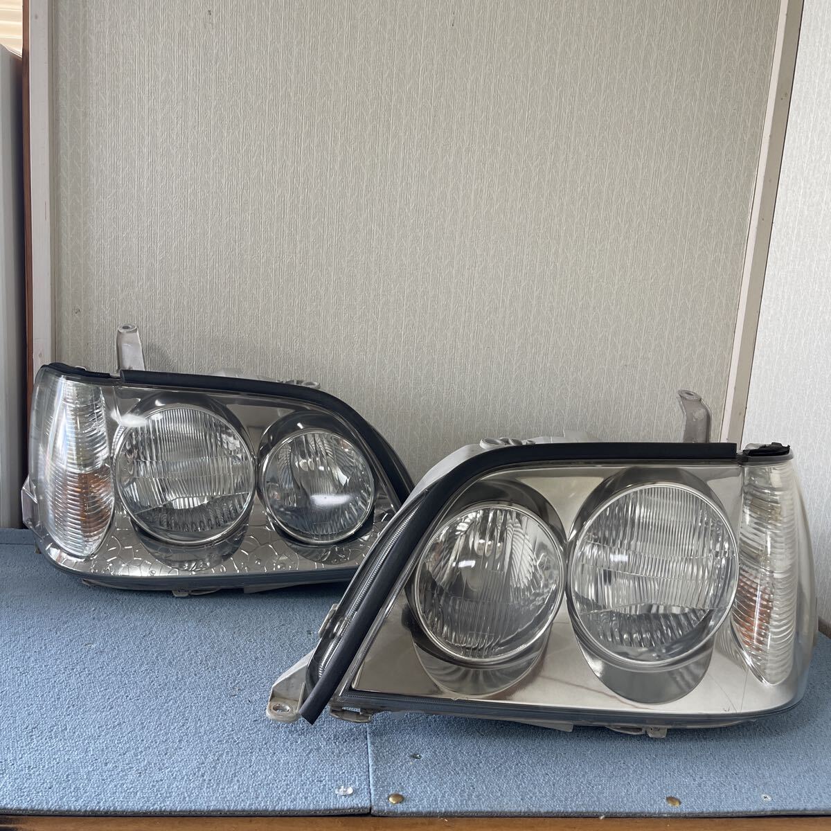 17クラウン　ヘッドライト 2個セット クラウン JZS173 17クラウン 右ヘッドランプ 右ヘッドライト
