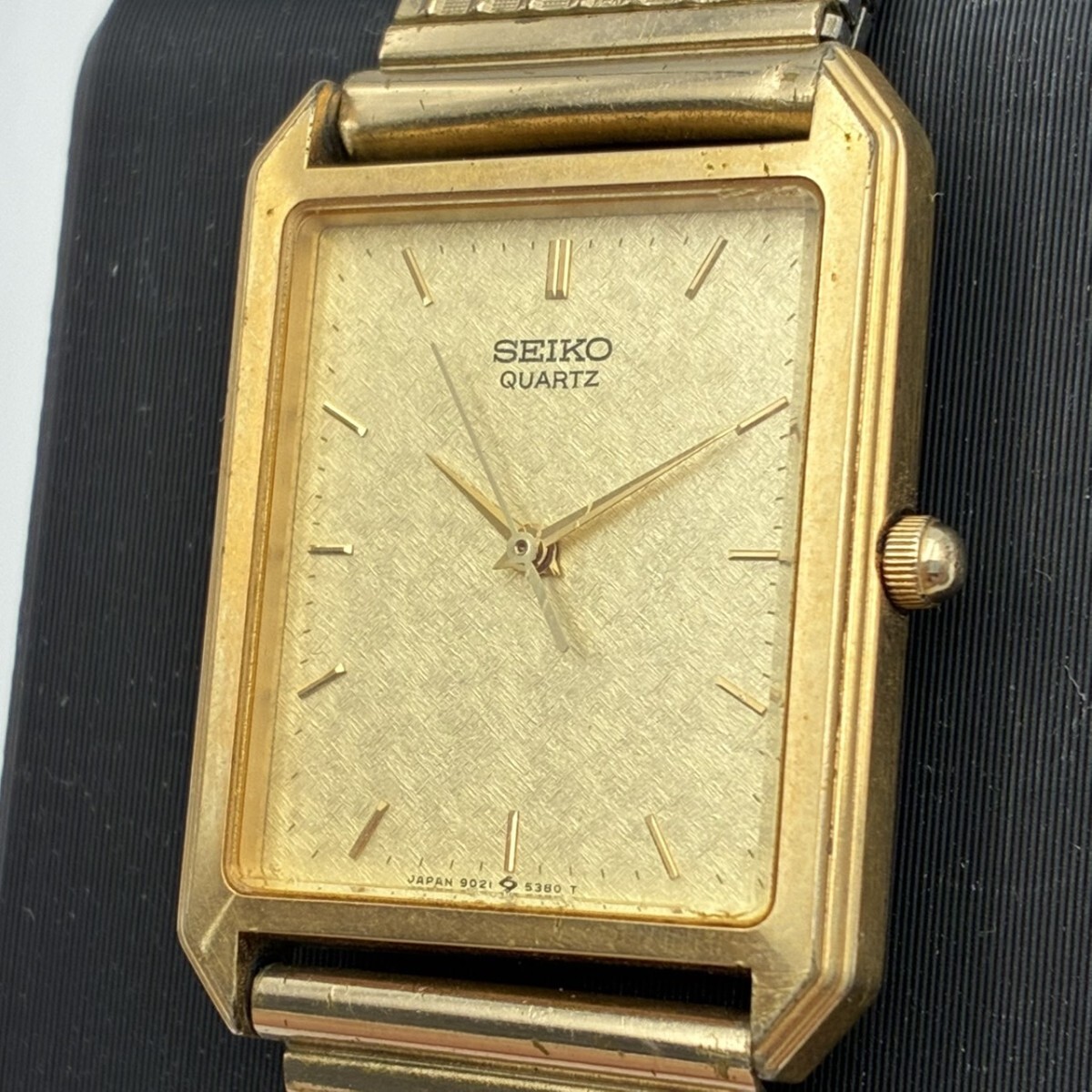 レア SEIKO メンズ腕時計 スクエア 稼働品 クォーツ セイコー SEIKO セイコー アンティーク スクエア メンズ 腕時計 クォーツ