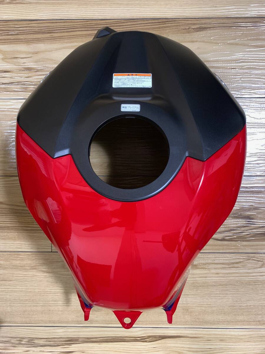CBR600RR 2021年式 タンクカバー 前側 CBR600RR 21-23 タンクカバーGP 受注製造 - メルカリ