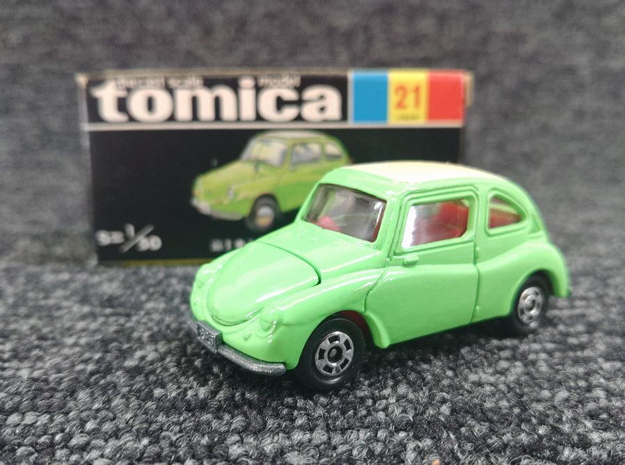 tomica 日本製　箱無し トミカ 箱入り各種詰め合わせ（中身未使用） Amazon | トミカ 赤