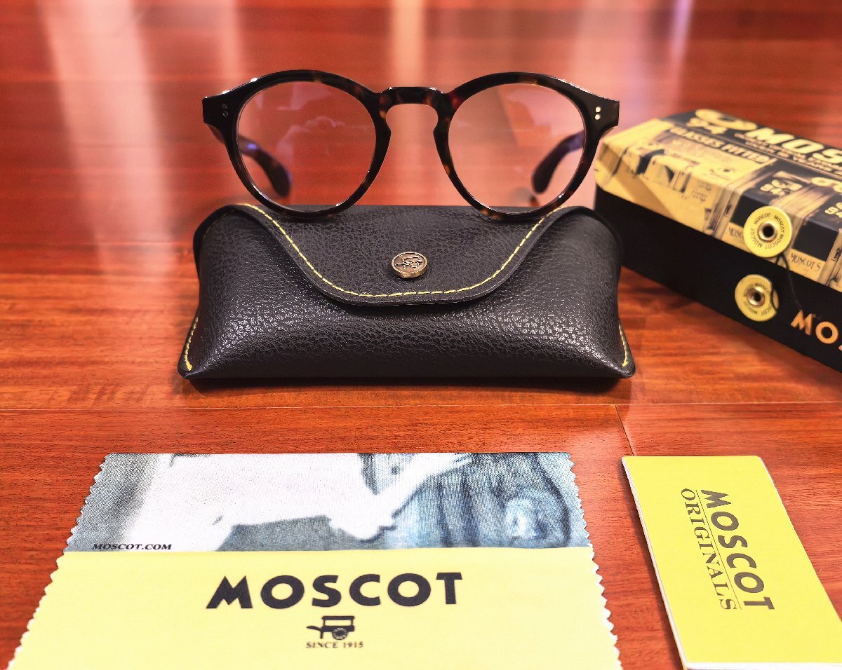 【匿名配送】ジョニーデップ関連グッズセット bktphjrlmfdbzobk.jpg