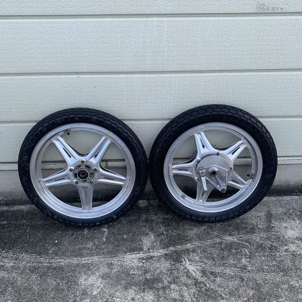 【さらに大幅値下げ！】CBX400F 純正ホイールセット 2025年最新】Yahoo!オークション -cbx400fホイールの中古品