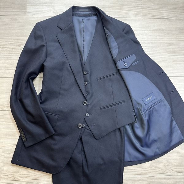 【 大きいサイズ 】 バーバリー　紺ブレ　セットアップ　スーツ　ホースロゴ　XL 大きいサイズ 】 バーバリー 紺ブレ セットアップ スーツ