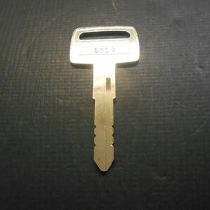 コピーキー B519 コマツ キー【送料無料】複製品 B519 コマツ 鍵 スペア キー 建設機械 ユンボ 建機 複製品 1本