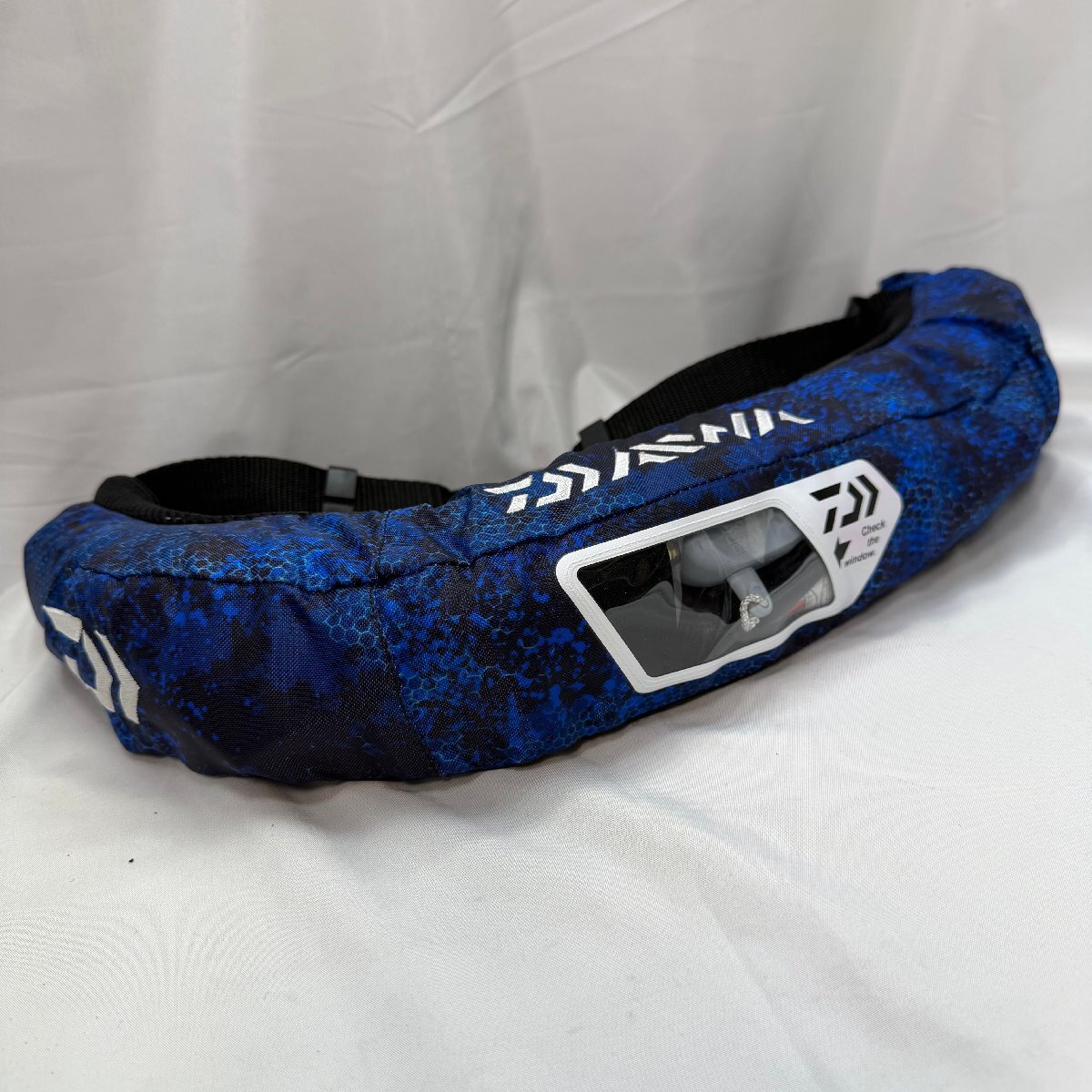 中古使用済み★ダイワ ライフジャケット 自動膨張タイプ TYPE A DAIWA（釣り） ダイワ ライフジャケット 自動膨張式 釣り