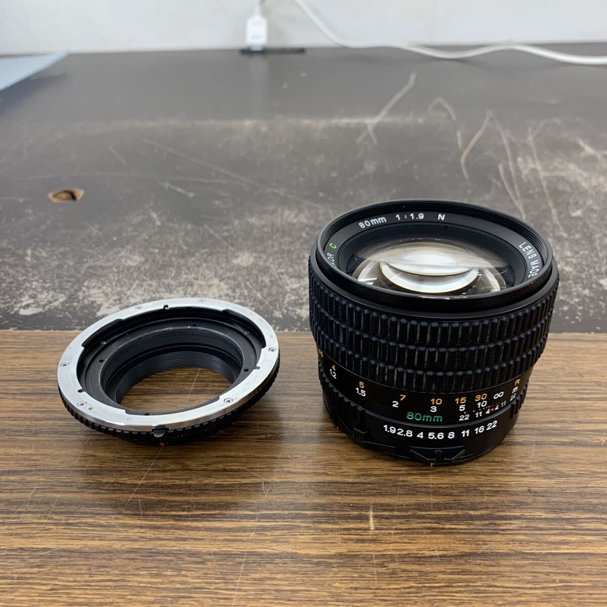Mamiya sekor C 80mm f1.9 美品 純正前後キャップ付 Mamiya sekor C 80mm f1.9 美品 純正前後キャップ付 MAMIYA
