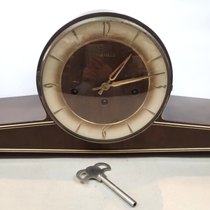 ドイツ:キンツレ社(KIENZLE)日の出型のウエストミンスターの置き時計