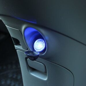 スバル フォレスター 取り付け例あり 車のシガーソケットにどうぞ LEDが光るプラグキャップランプ ルームランプ