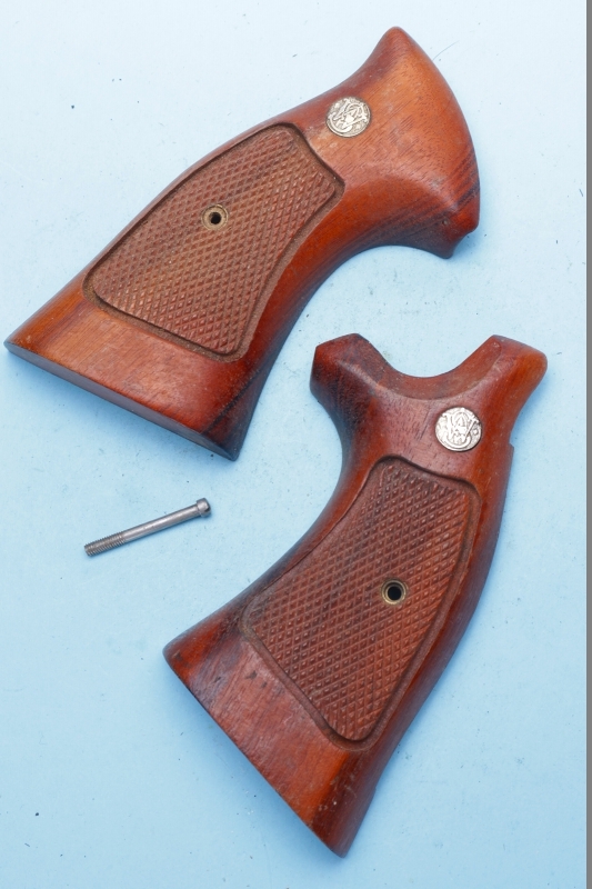 専用様　S&W製グリップ S&W 純正木製グリップ: GFCのモデル玩具箱