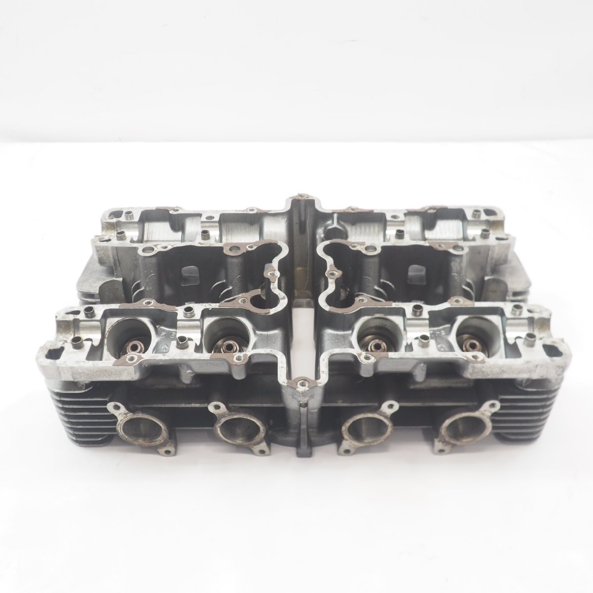 ゼファー400 シリンダーヘッド ゼファー400シリンダーヘッド - メルカリ