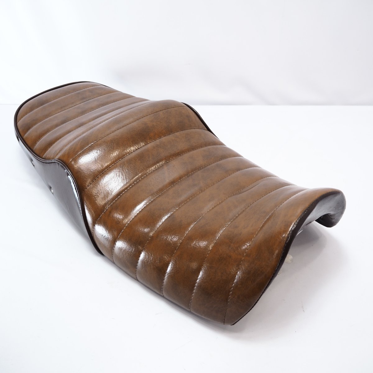 ＮＣ３１茶ツートン　タックロールシート/ブラウンCB400SF前期 楽天市場】NC31 茶皮 タックロールシート / CB400SF