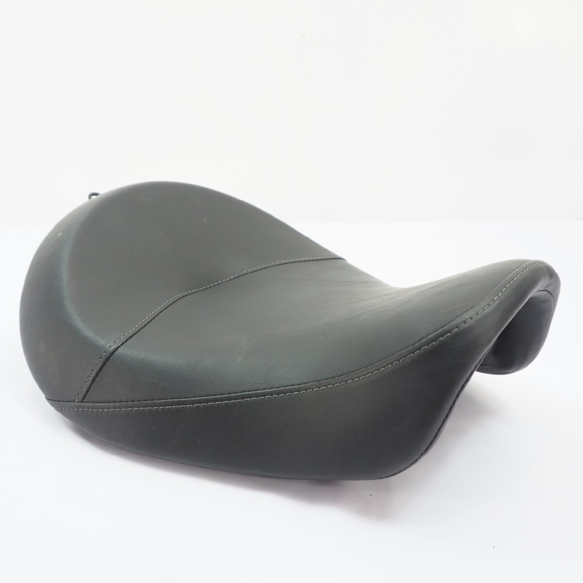 ハーレーダイナ純正シート ハーレー純正 ダイナスーパーグライドスポーツシート - ハーレー